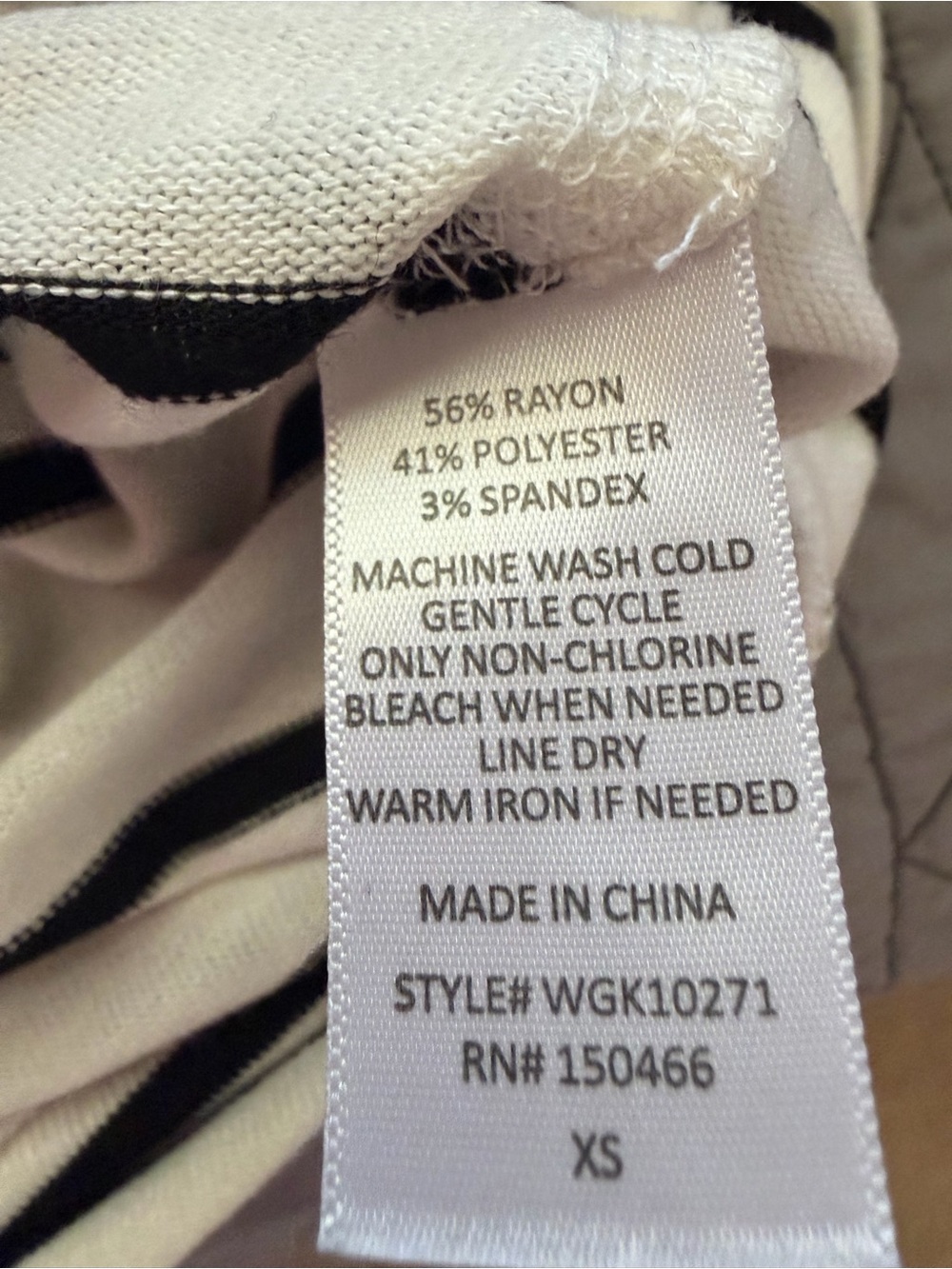 Market and Spruce Knit Top Black/White - Picture 5 of 5
